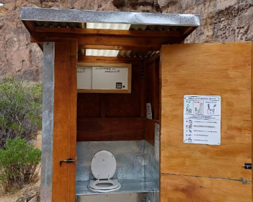 [Argentina] Mantenimiento de baños en Piedra Parada
