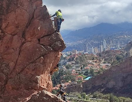 [Bolivia] Reequipamiento de vías en Aranjuez, La Paz